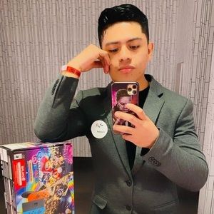 Meet your Posher, Javier